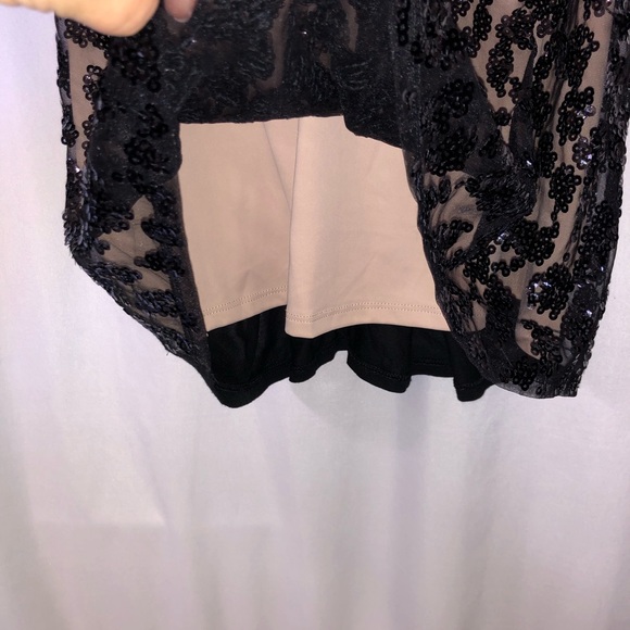 Sequined Tank Top - Picture 2 of 5